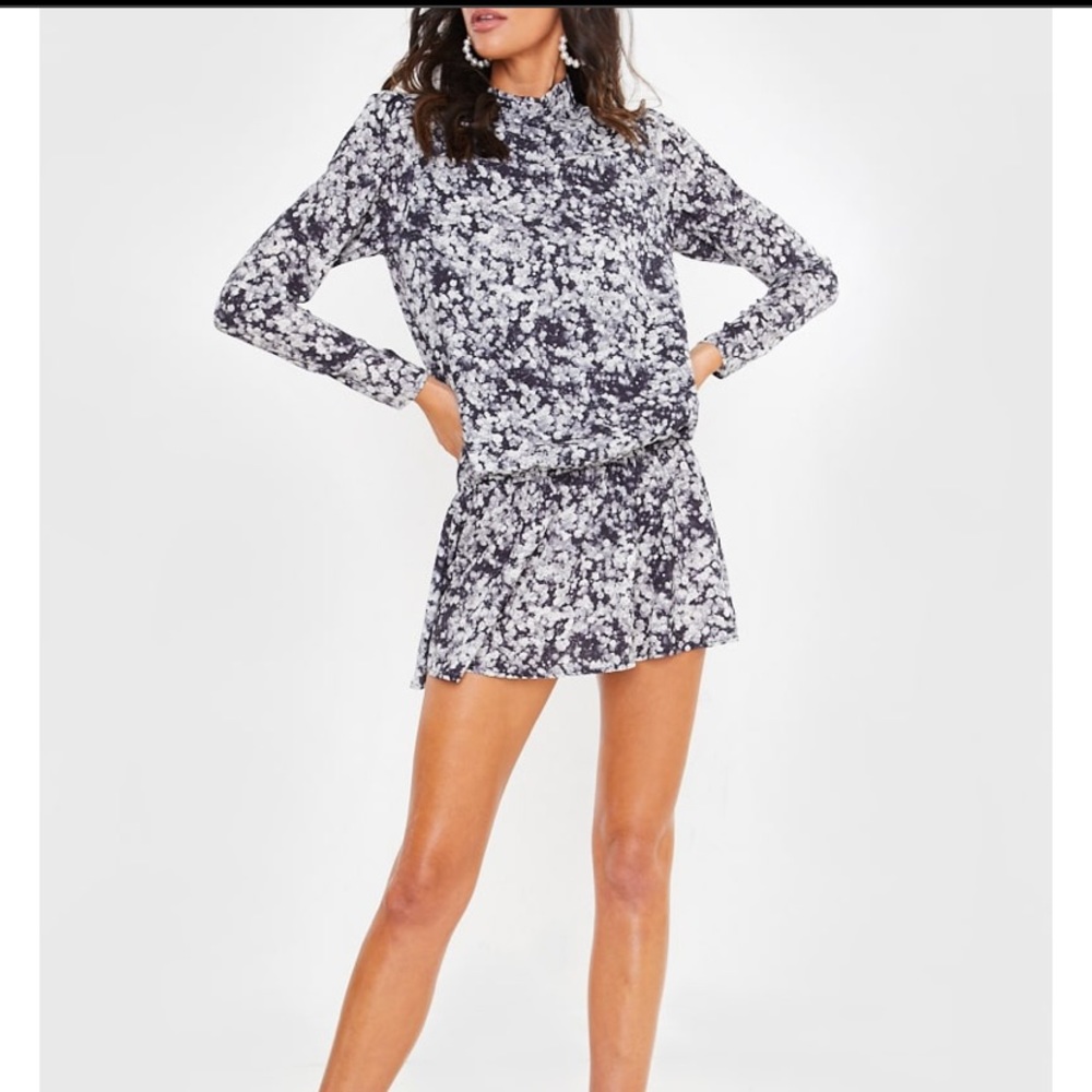 Floral black & gray dress!! NEVER WORN!!! TAGS ON.